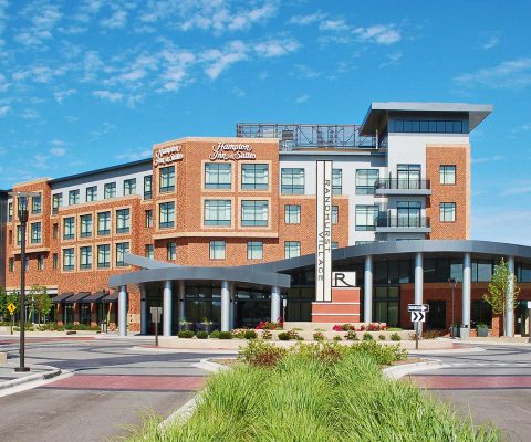 Hampton Inn & Suites in Mount Prospect, Illinois